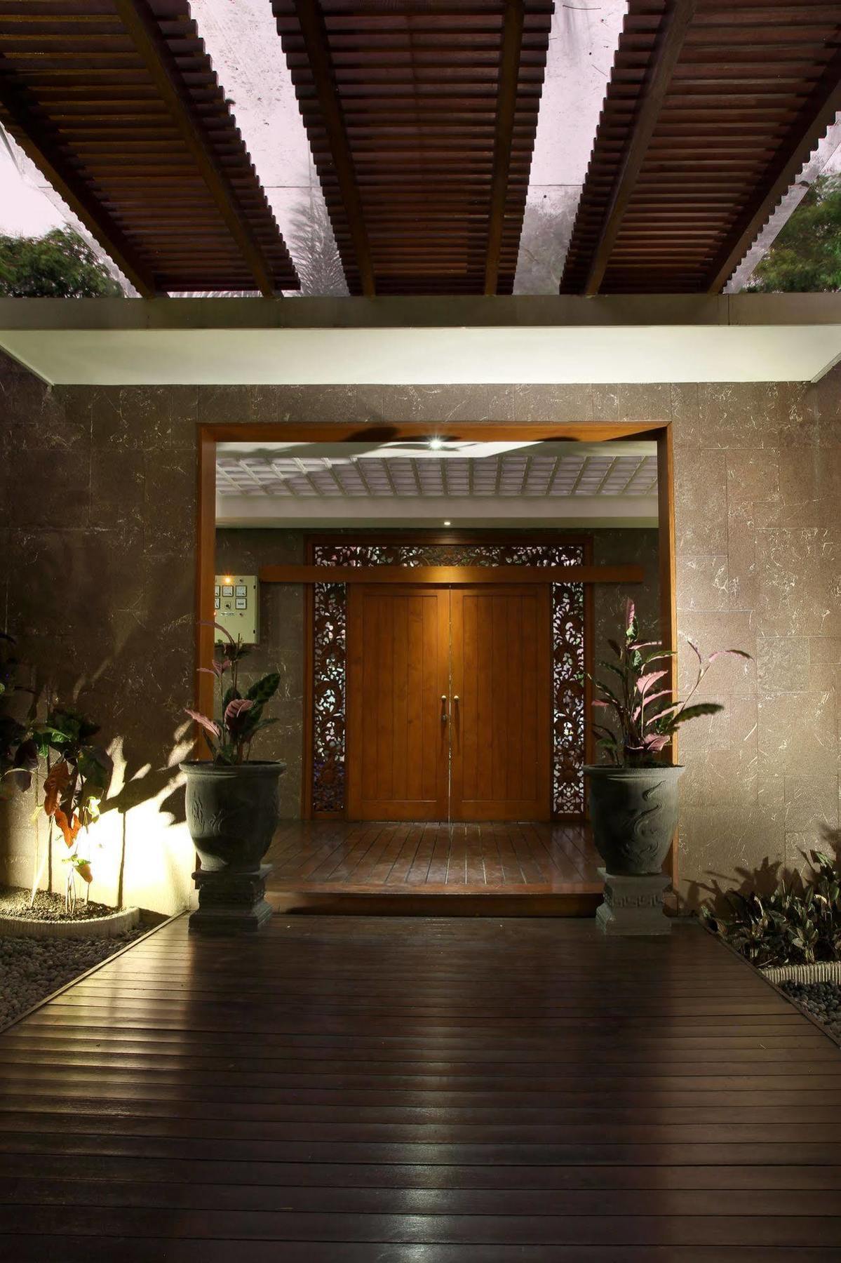 Cozy Boutique Guest House Malang Exteriör bild