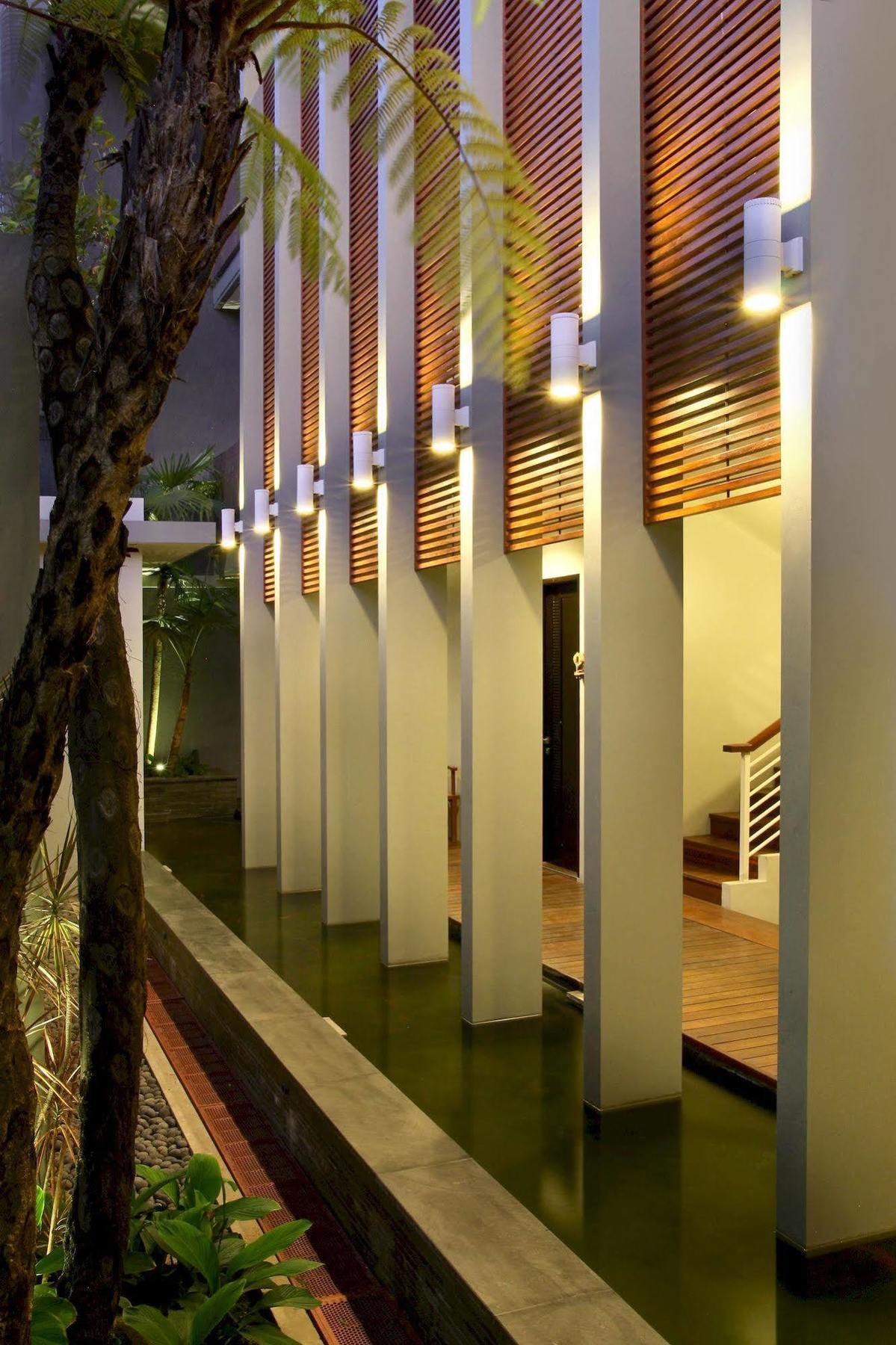 Cozy Boutique Guest House Malang Exteriör bild